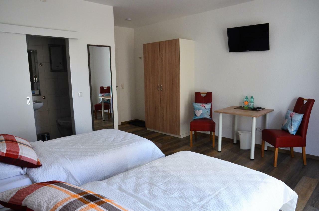 Gaestehaus Am Hochsimmer Ettringen  Buitenkant foto